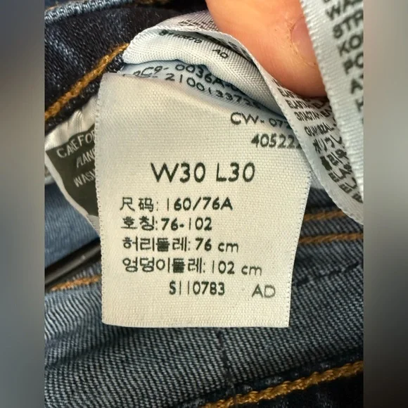 Levi’s 501 Curve Jeans Womens 30x30 Dark Wash Straight Leg GUC - Picture 5 of 8